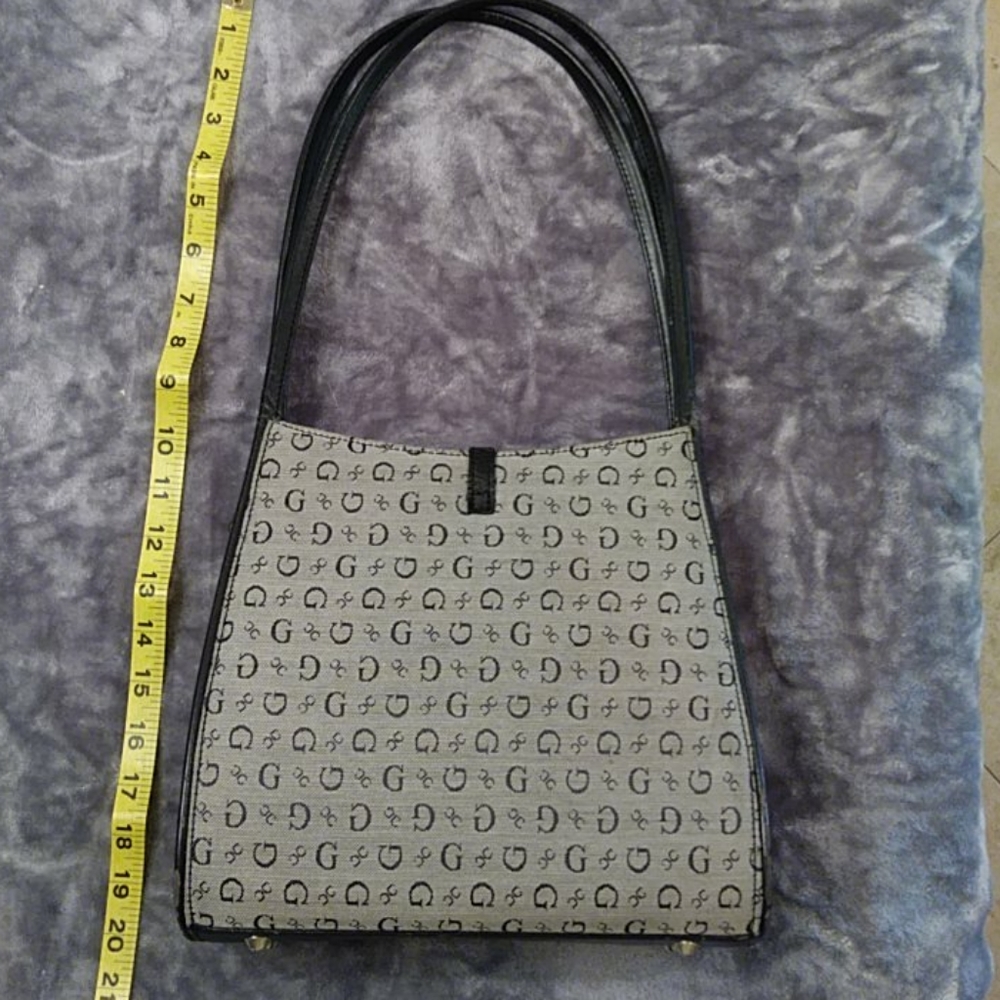 GC Purse - Picture 2 of 4